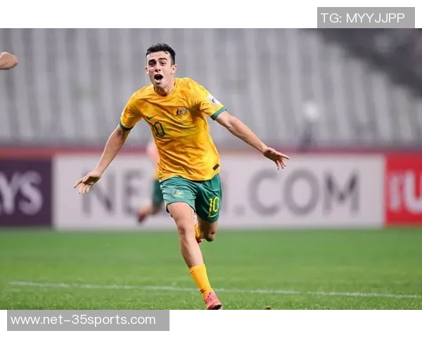 足球球员的成长之路从青训到职业生涯的辉煌与挑战 足球球员的成长之路从青训到职业生涯的辉煌与挑战